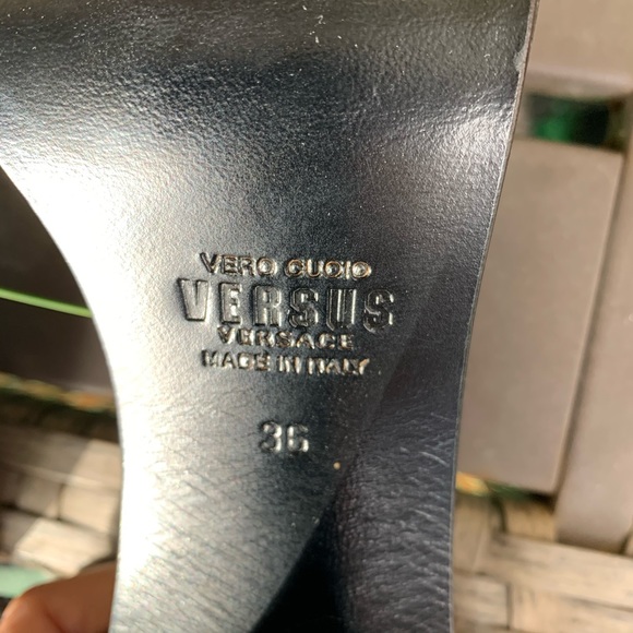 AUTHENTIC VERSACE HIGH HEELS - Picture 6 of 6